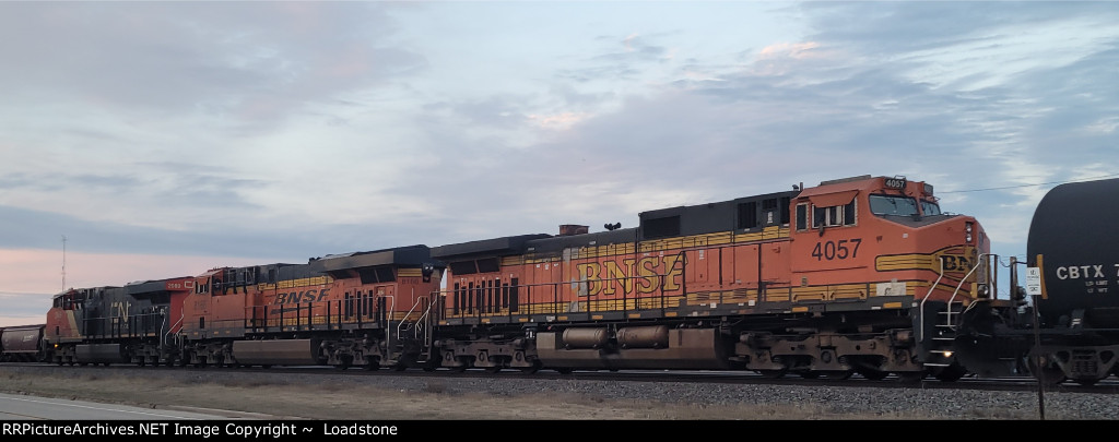 BNSF 4057 BNSF 8166